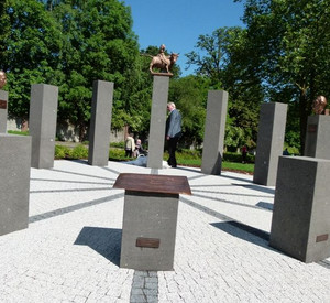 Adenauer-Schuman-Gedenkzeichen in Bassenheim;