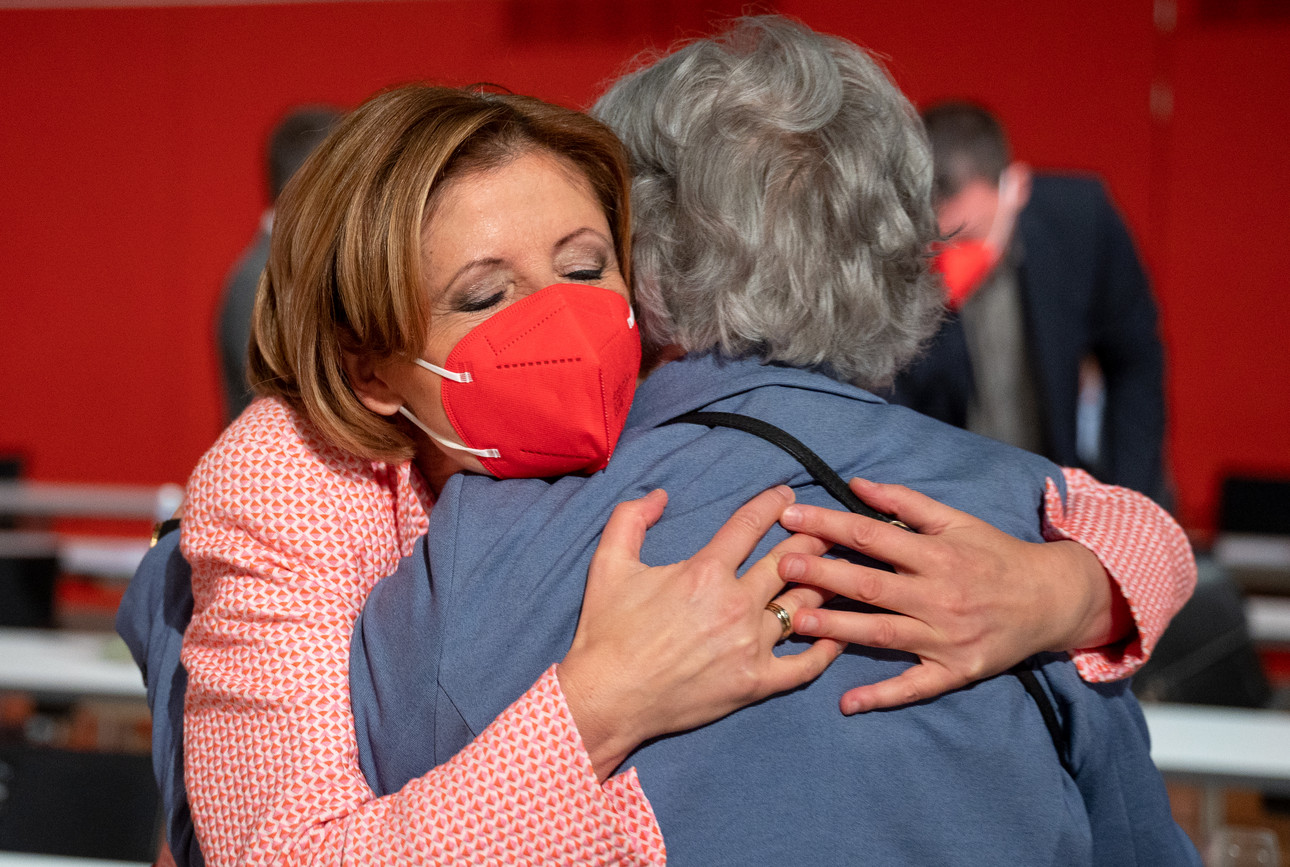 Ministerpräsidentin Malu Dreyer mit ihrer Mutter.