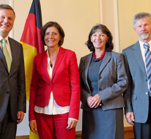 Ministerpräsidentin Malu Dreyer bei der Struktur- und Genehmigungsdirektion Nord; Foto: SGD Nord