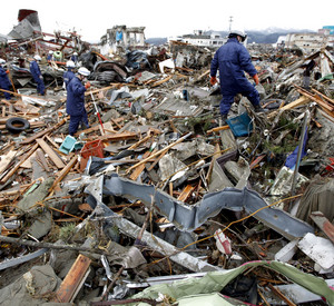 Iwate nach dem Tsunami; Bild dpa