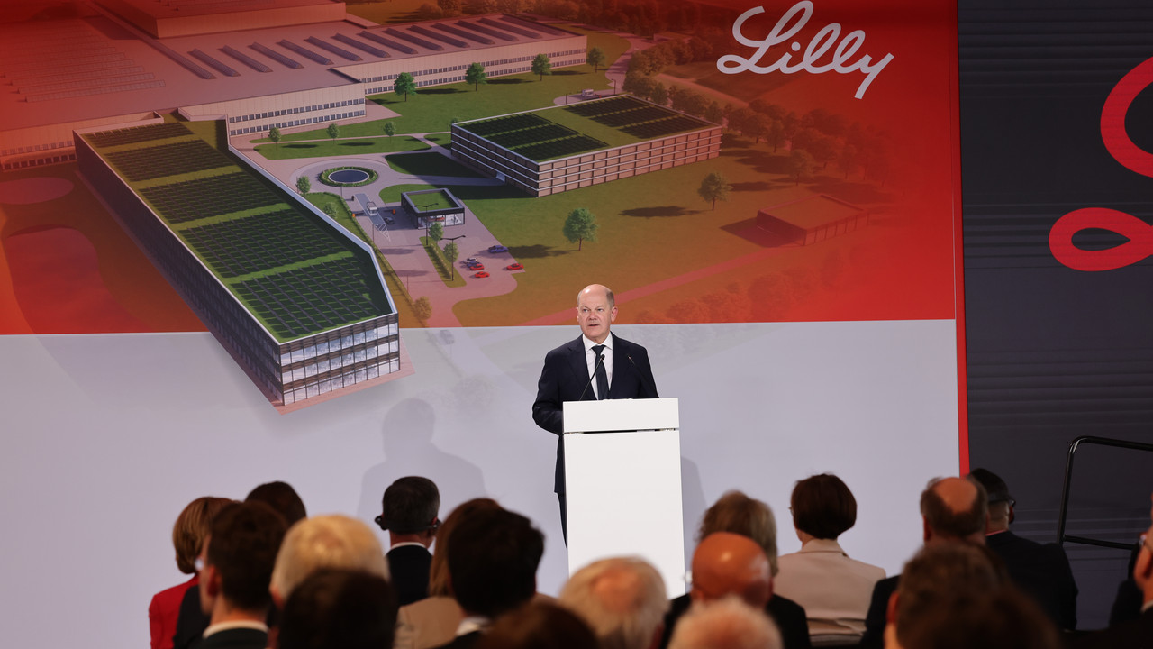 Bundeskanzler Olaf Scholz beim Spatenstich von Eli Lilly in Alzey