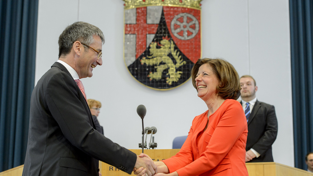 Ministerpräsidentin Malu Dreyer leistet ihren Eid im Landtag