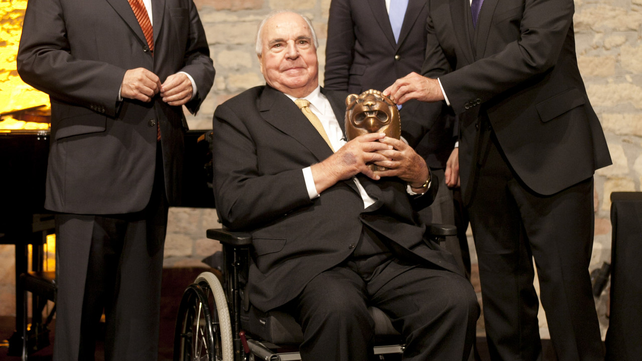 Verleihung des "Pfälzer Löwen" an Dr. Helmut Kohl; Bild: View / Reiner Voß