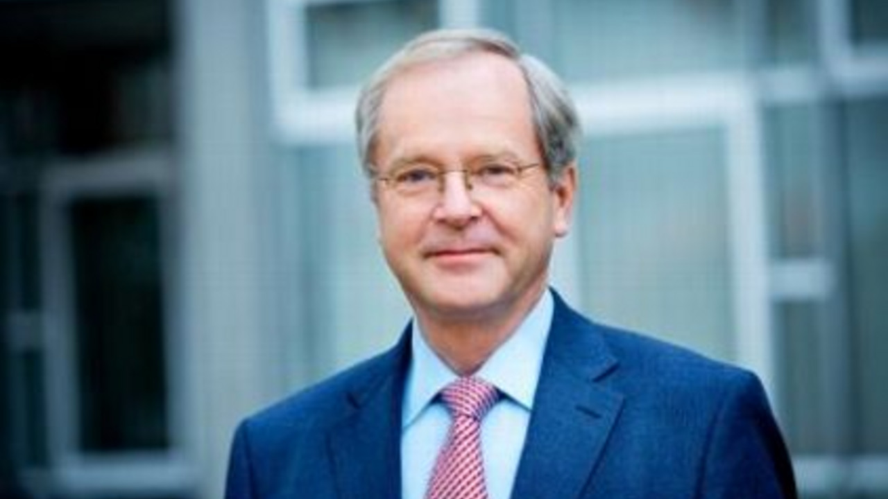 Justizminister Prof. Dr. Gerhard Robbers