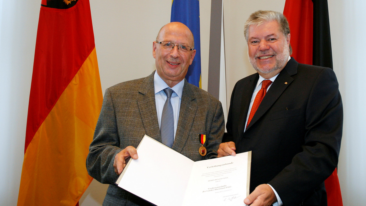 Ministerpräsident Beck mit Renato Noll; Bild: Vu