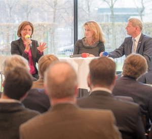 Ministerpräsidentin Malu Dreyer bei der Veranstaltung "Schnelles Netz - gute Zukunft. RLP - Land der digitalen Möglichkeiten
