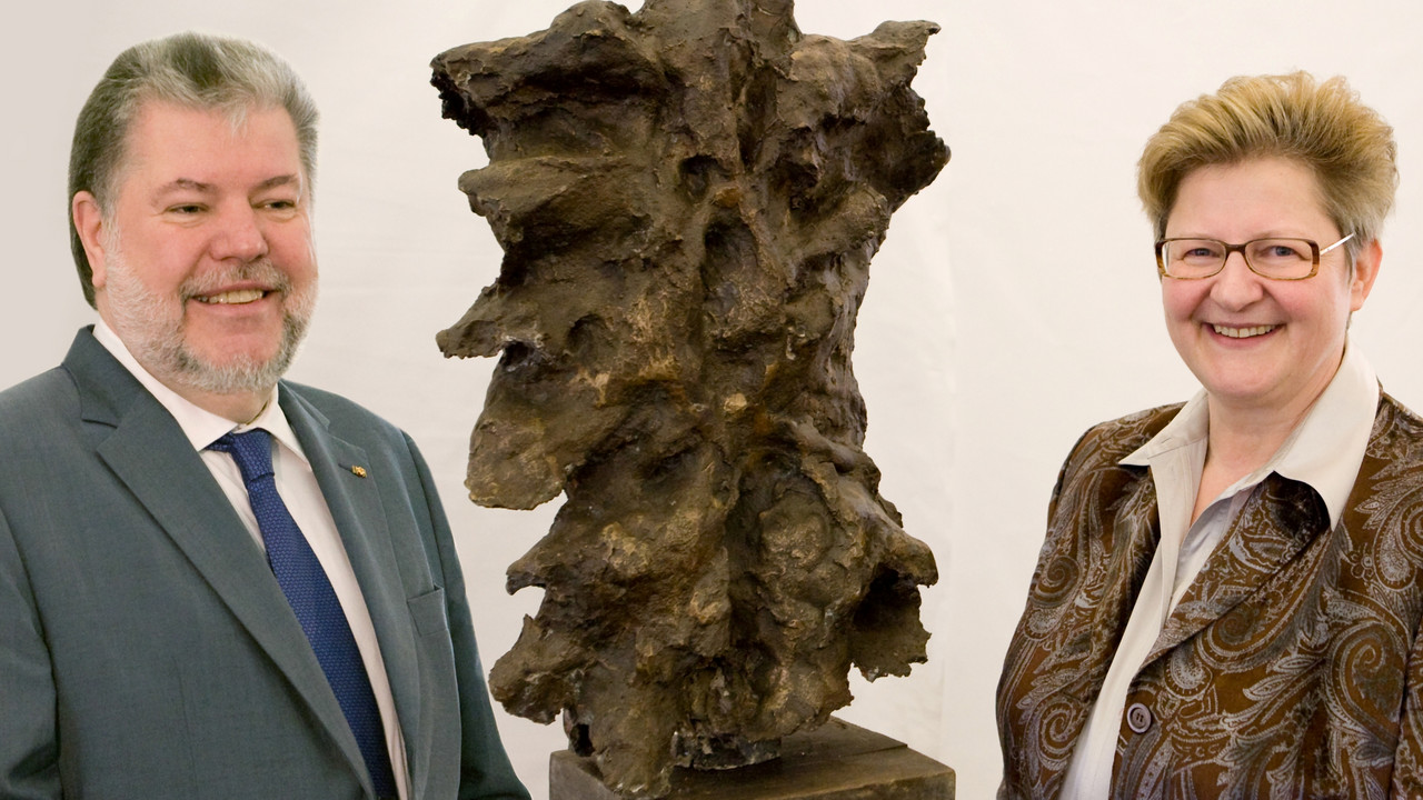 Ministerpräsident Kurt Beck und Isabella Fehle; Bild: Stk