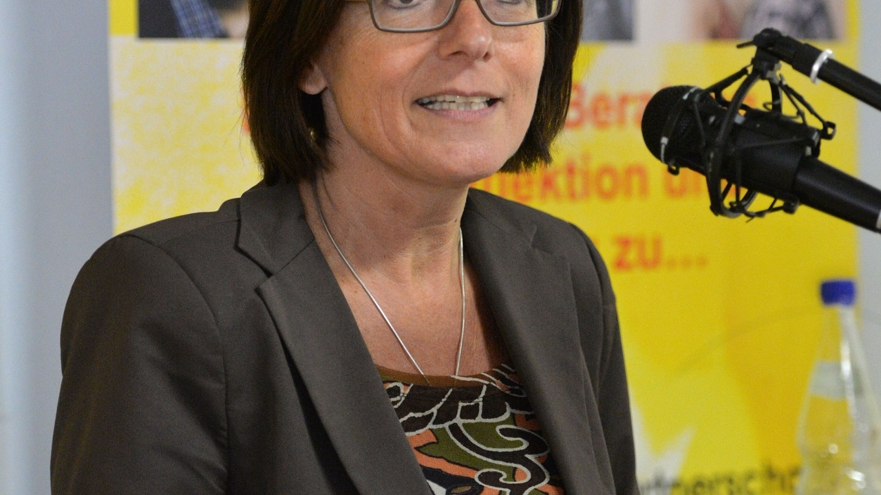 Ministerpräsidentin Malu Dreyer bei pro familia Trier; Bilder: Harald Tittel / © Staatskanzlei