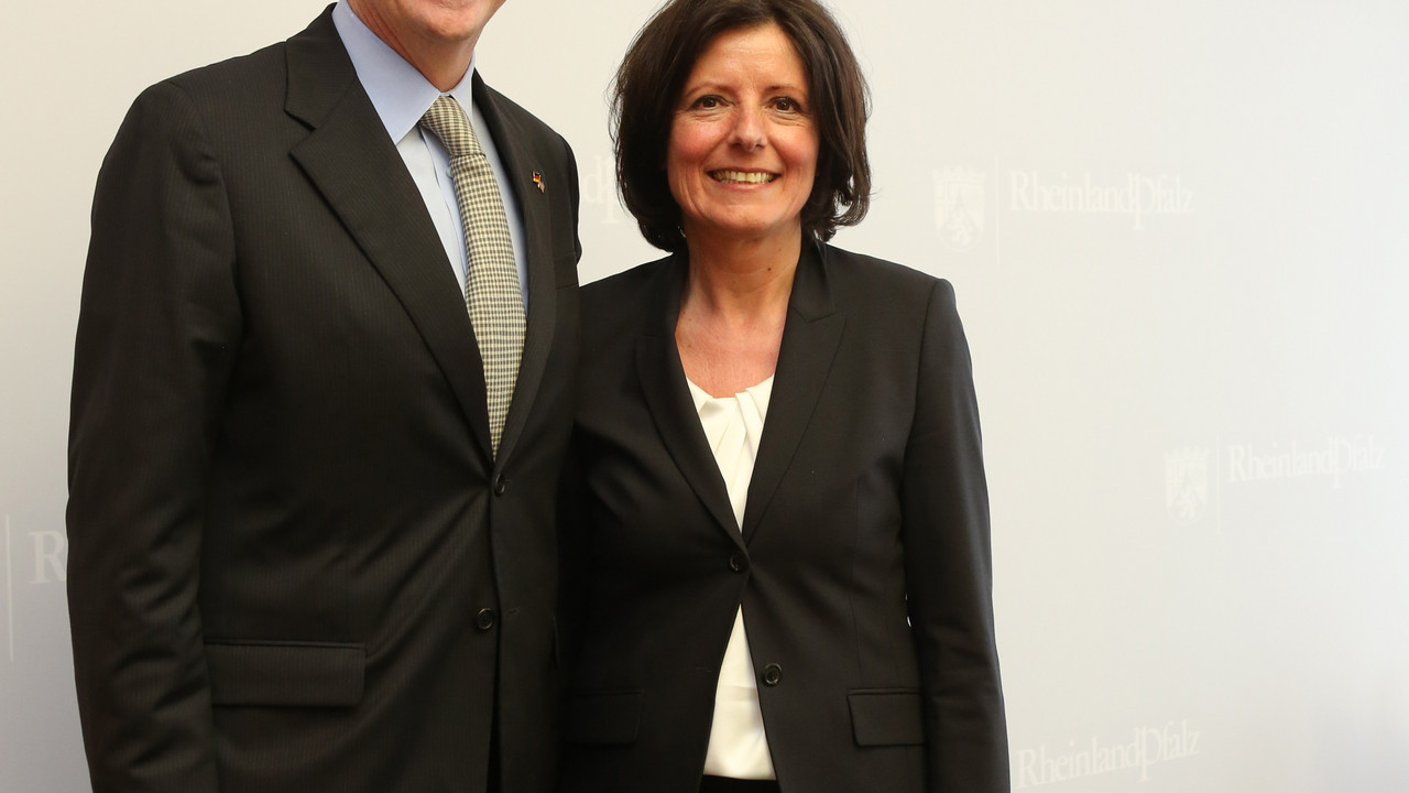 US-Botschafter Philip D. Murphy und Ministerpräsidentin Malu Dreyer; Bild: Alexander Sell / © Staatskanzlei