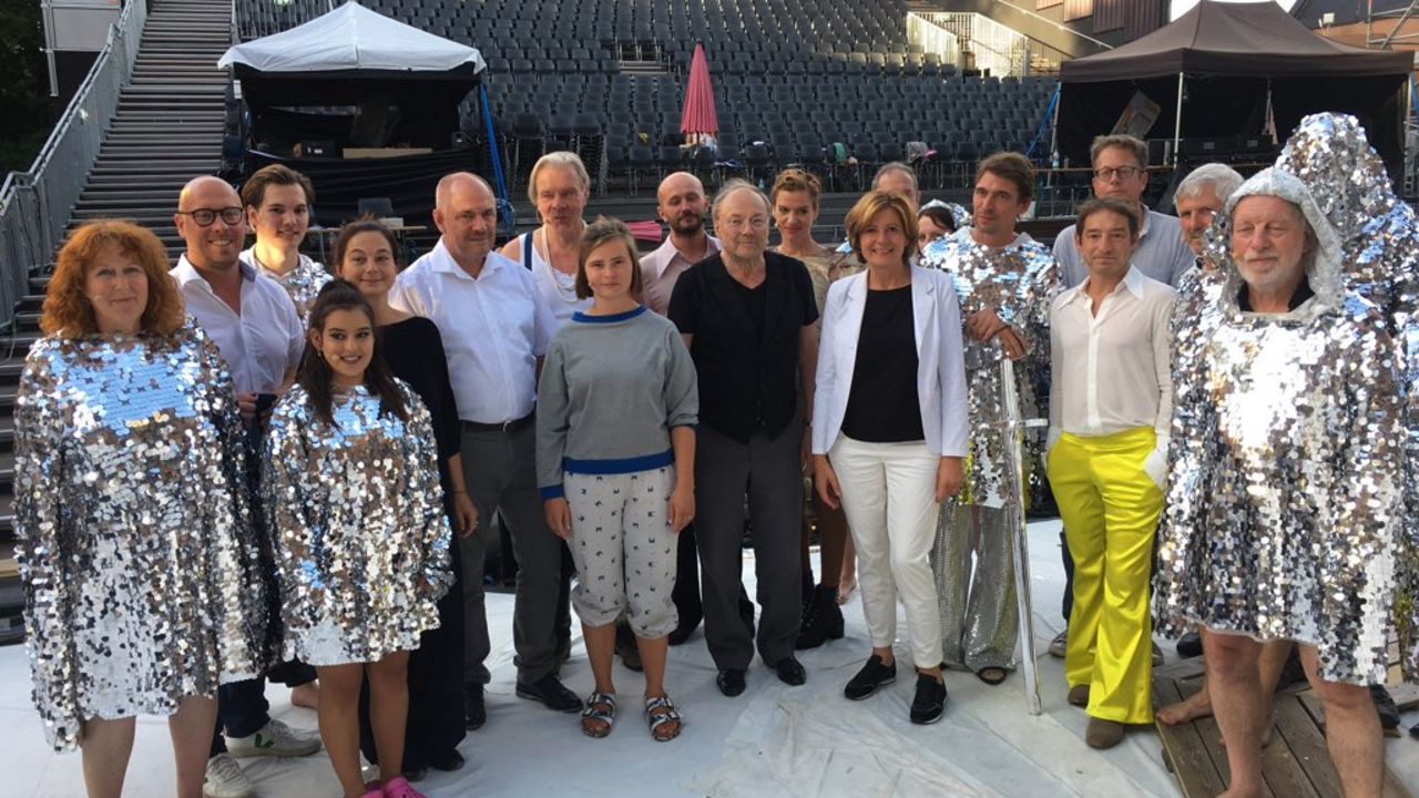 Ministerpräsidentin Malu Dreyer zu Gast bei einer Arbeitsprobe der Nibelungen-Festspiele