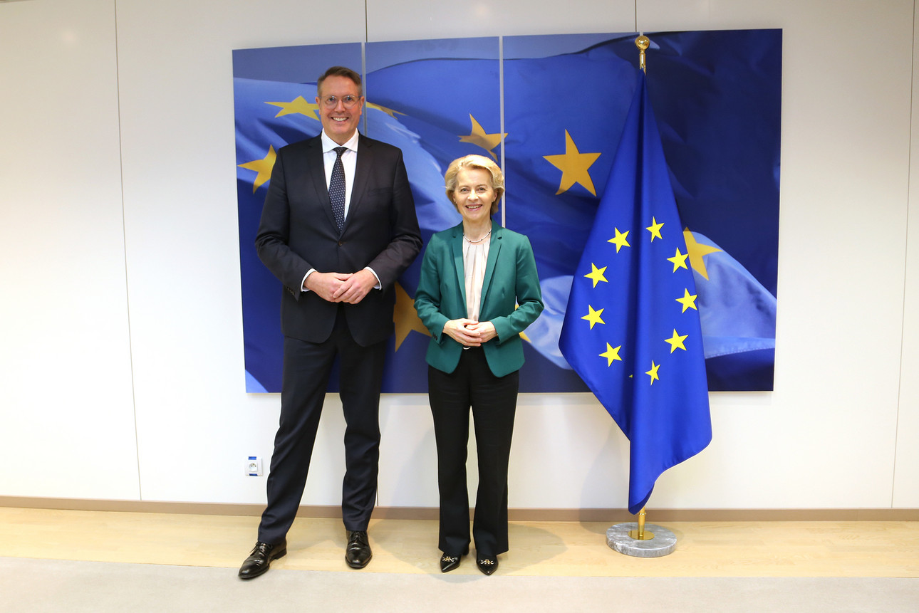 Ministerpräsident Alexander Schweitzer und die Präsidentin der Europäischen Kommission, Ursula von der Leyen