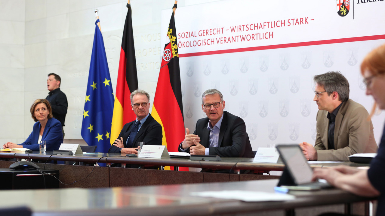 Ministerpräsidentin Malu Dreyer nach der Ministerratssitzung mit dem Corona-Expertenteam