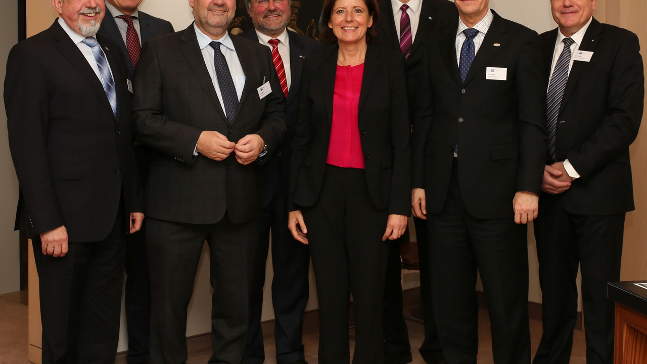 Ministerpräsidentin Malu Dreyer bei der IHK Pfalz in Ludwigshafen